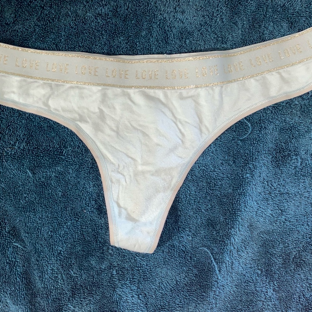2019 Victoria's Secret Thongs